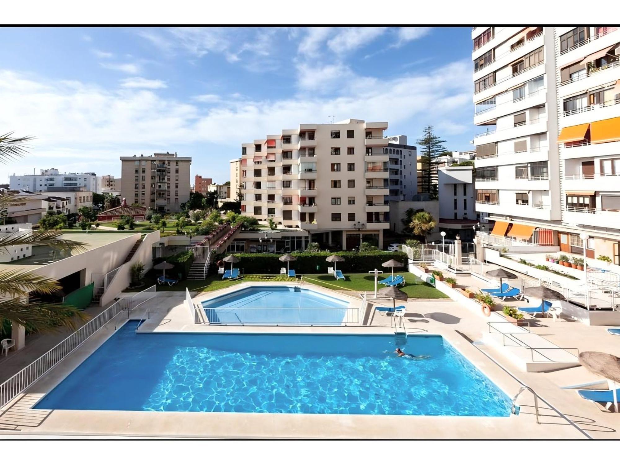 Oasis Sea & Sky - La Nogalera Torremolinos Exterior foto